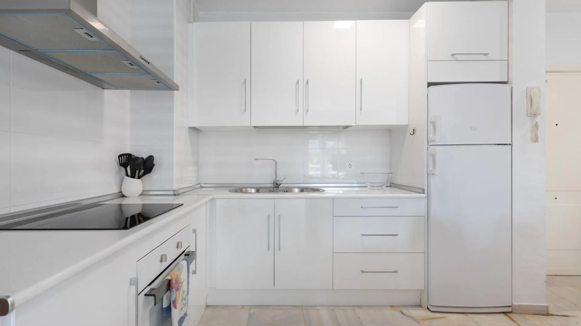 Apartamento Junto Al Mar Costa Lago Torremolinos 0*,  Hiszpania